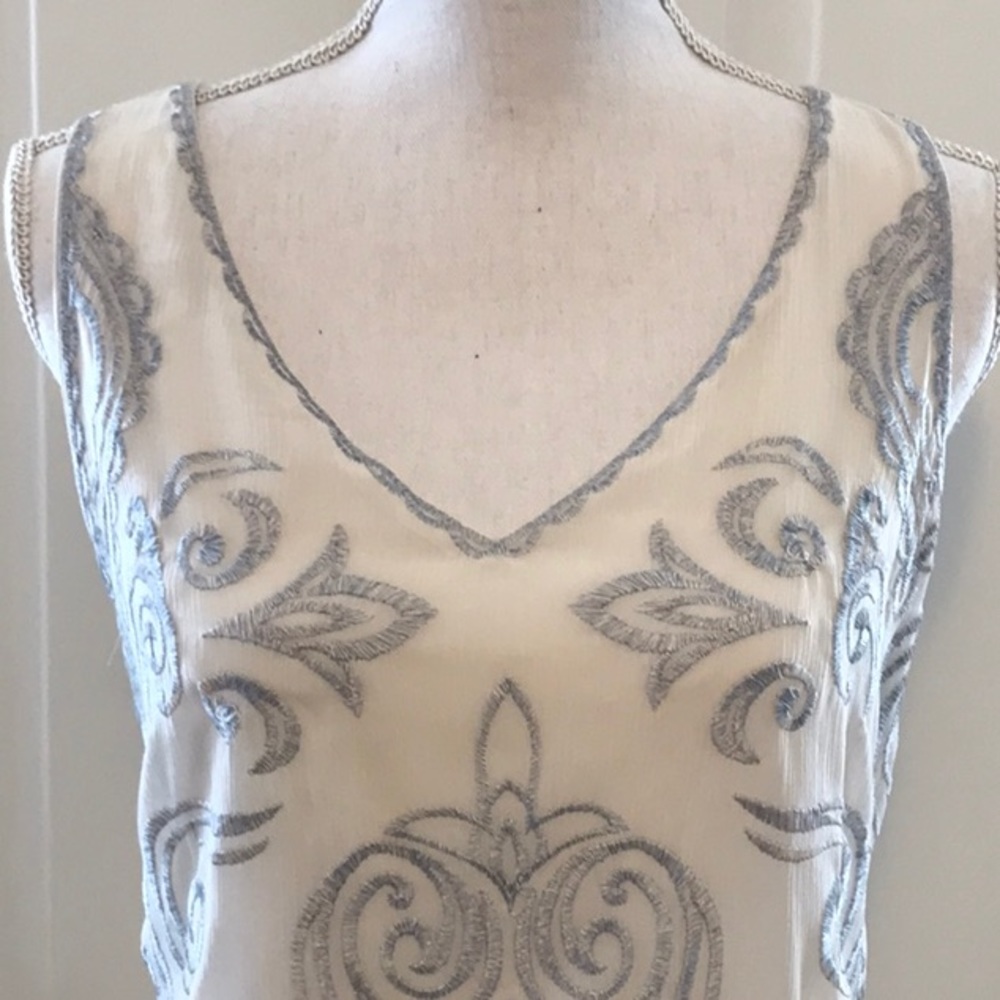 WHBM Off White with blue embroidery tank